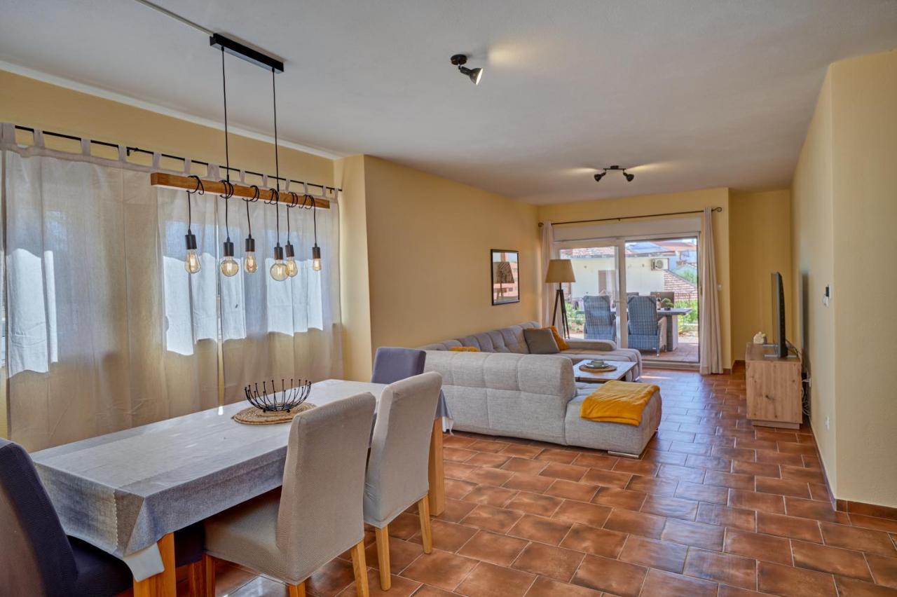 Anovi Holiday Homes By Litto Trogir Buitenkant foto