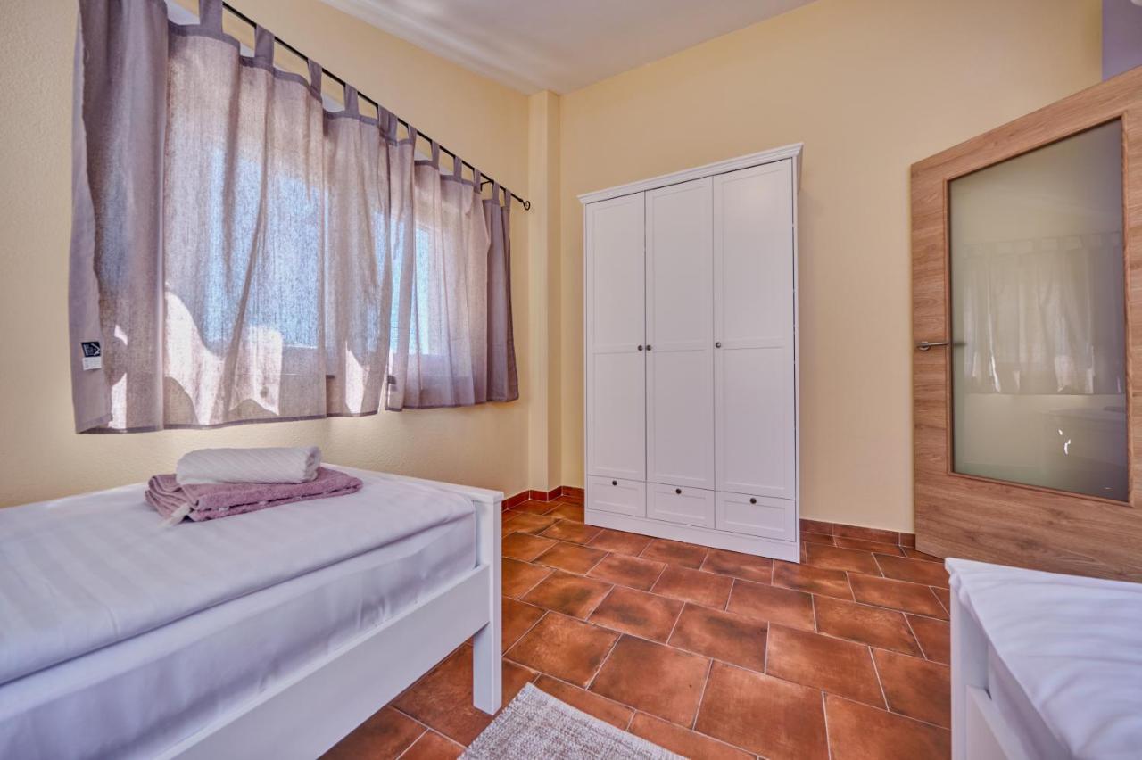 Anovi Holiday Homes By Litto Trogir Buitenkant foto