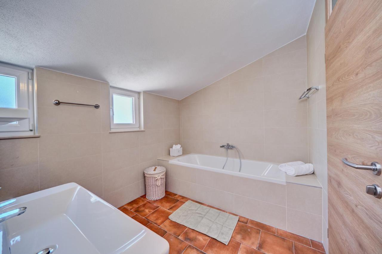 Anovi Holiday Homes By Litto Trogir Buitenkant foto
