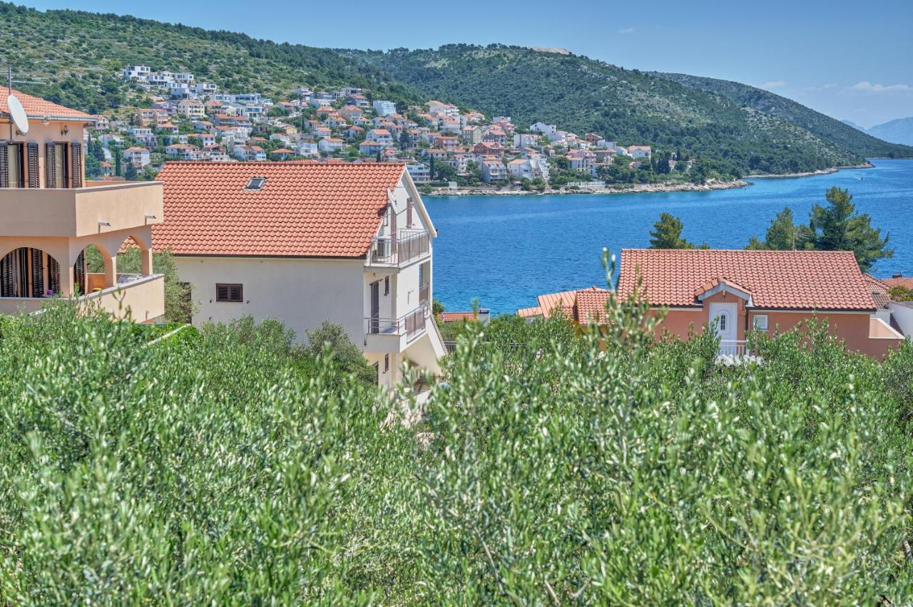Anovi Holiday Homes By Litto Trogir Buitenkant foto