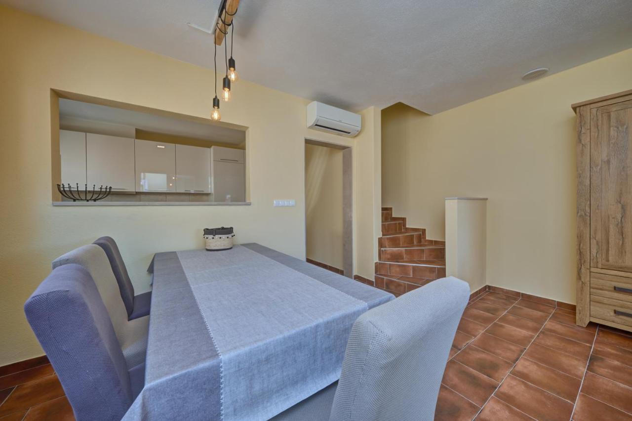 Anovi Holiday Homes By Litto Trogir Buitenkant foto